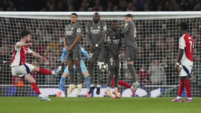 Spesialnya Gol Tendangan Bebas Declan Rice