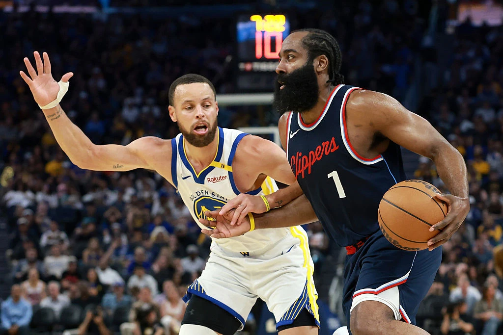 Tak Kunjung Juara NBA, James Harden Menyalahkan Stephen Curry