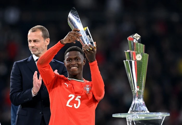 Rendah Hati Nuno Mendes  