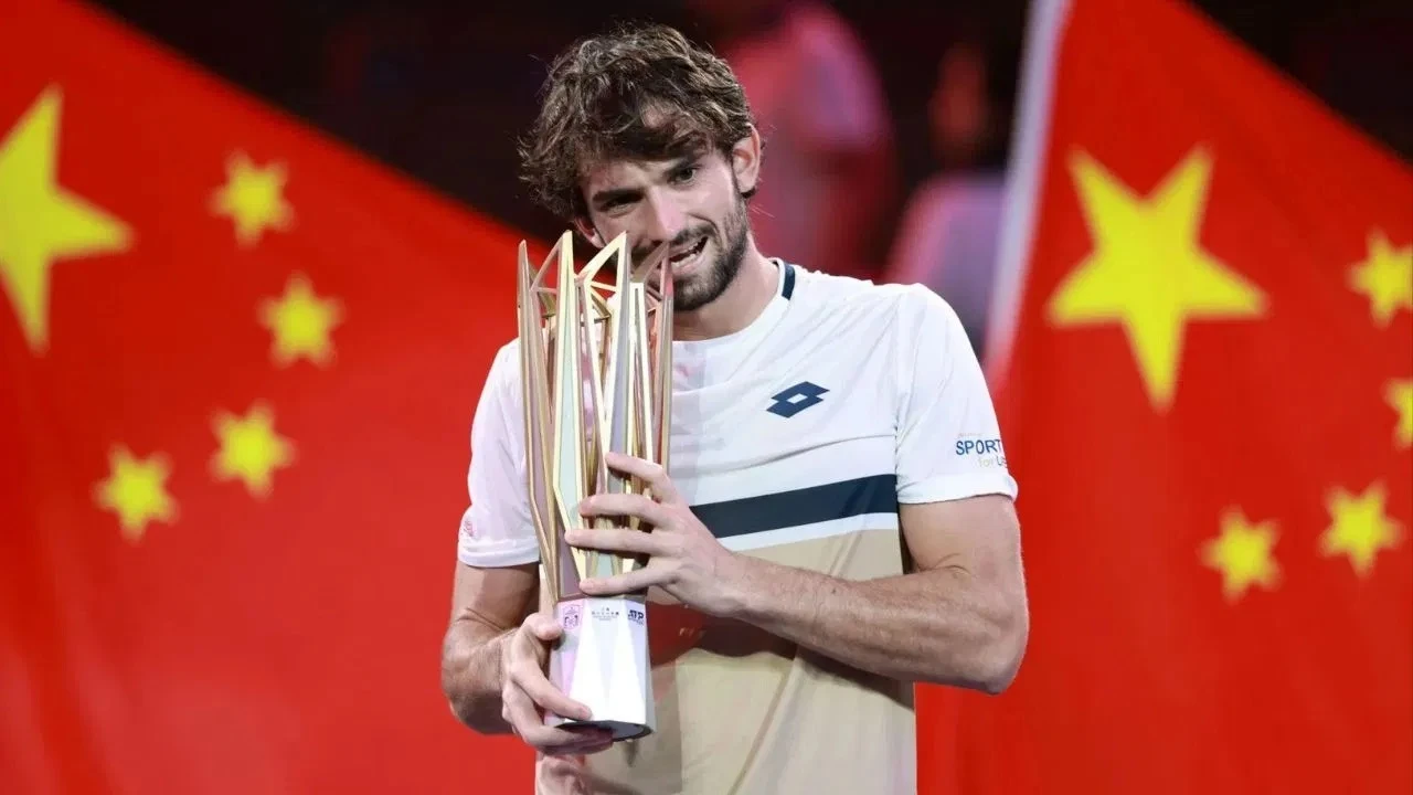 Perjalanan Spektakuler Dan Bersejarah Valentin Vacherot Di Shanghai