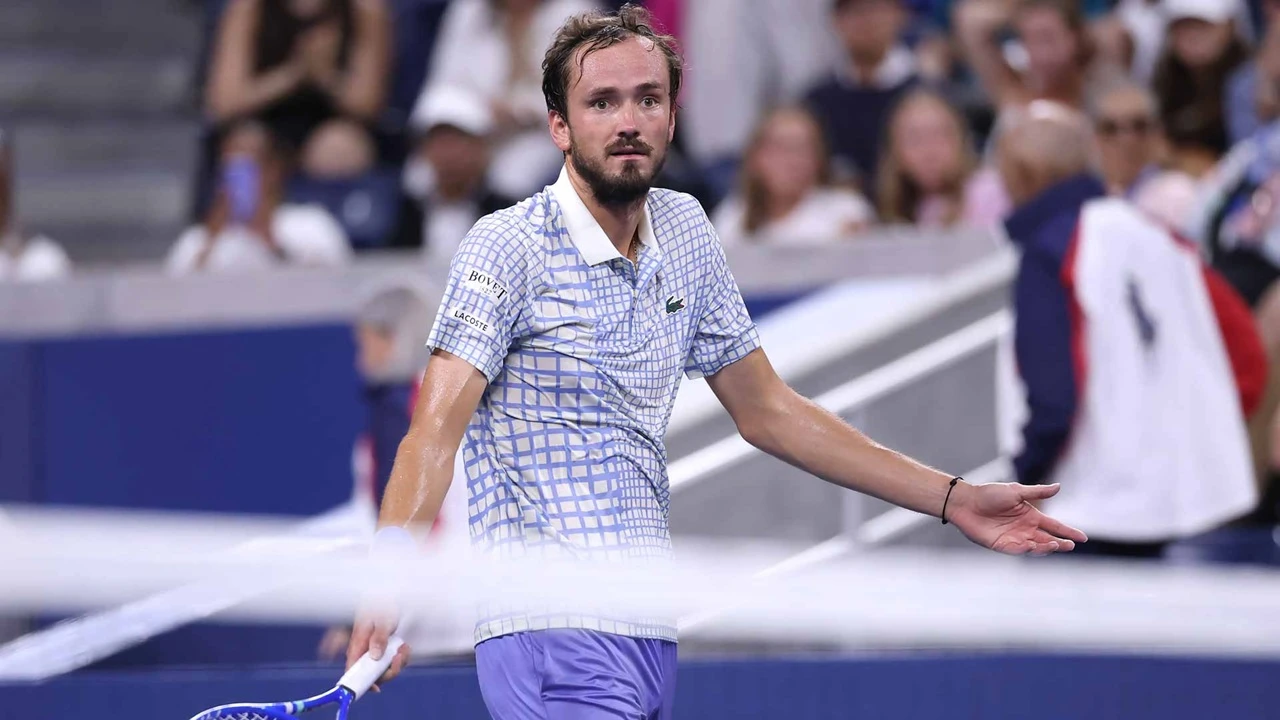 Alasan Daniil Medvedev Lega Tak Menangkan Laga Kontroversial Ini