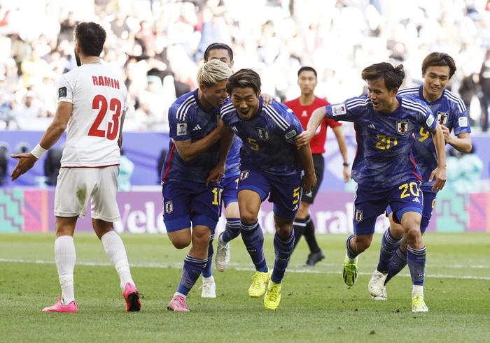 Bukti 'Invasi' Pemain Jepang di Tanah Eropa