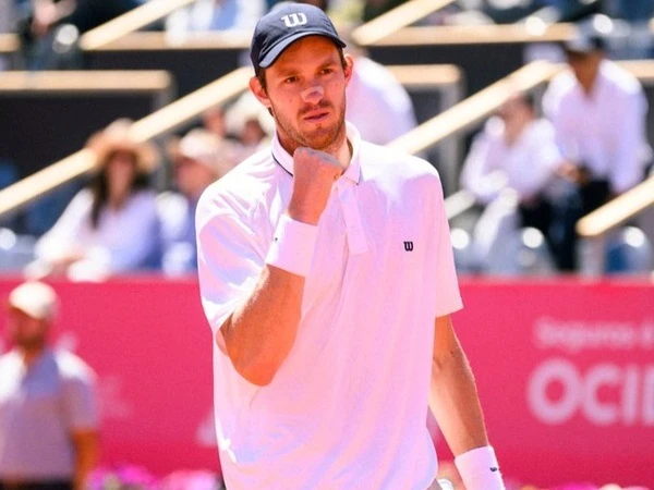 Nicolas Jarry Tampil Habis-habisan Demi Bertahan Di ‘s-Hertogenbosch