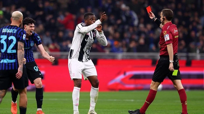 Insiden Kartu Merah Kalulu Picu Polemik, Pimpinan Wasit Serie A Angkat Bicara