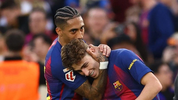 Raphinha: Jika Ada yang Bisa Comeback, Itu Barcelona