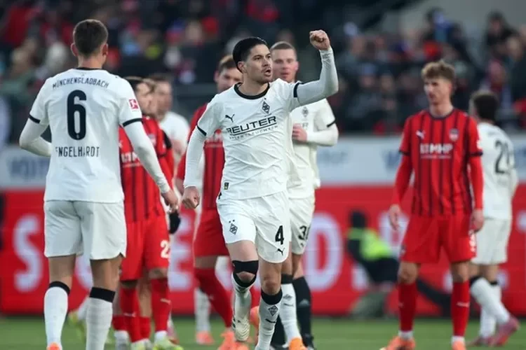 Gladbach Vs Union Berlin: Penalti Kevin Diks di Injury Time Antar Die Fohlen Menang 1-0